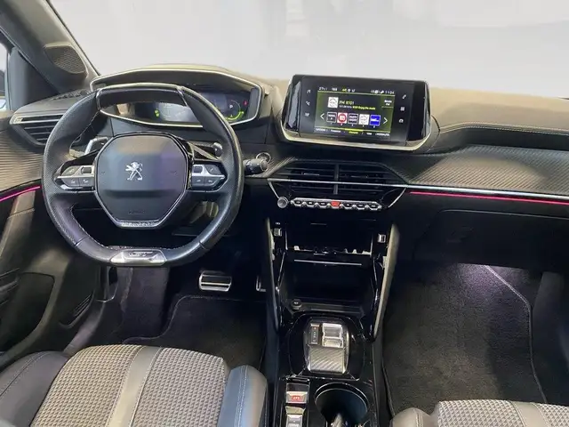 Peugeot 208 view 6