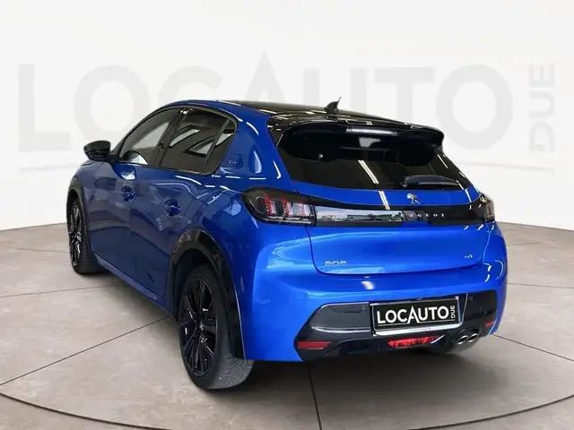 Peugeot 208 view 5