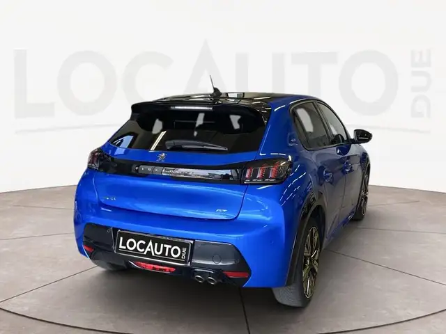 Peugeot 208 view 4