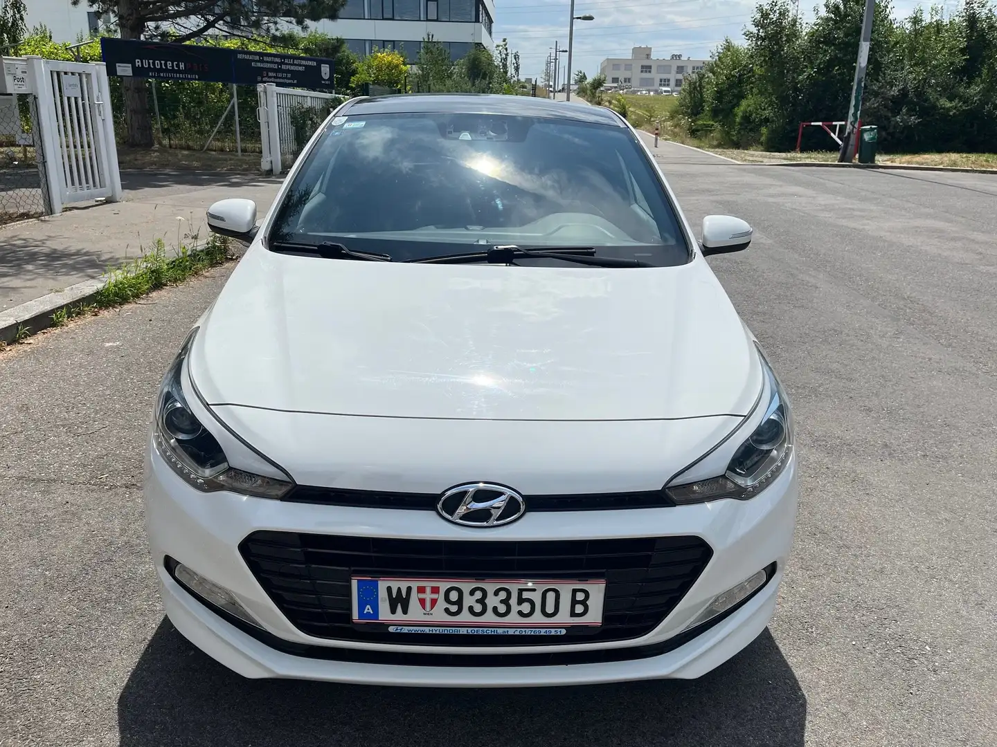 Hyundai i20 1,0 T-GDI Go Start/Stopp Weiß - 2