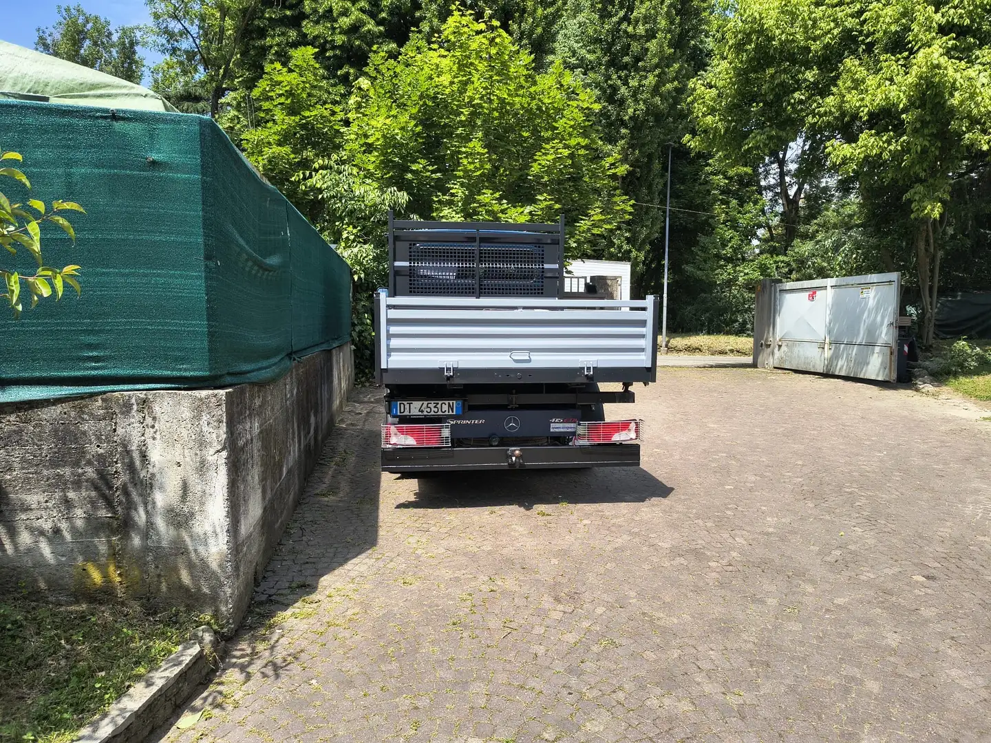 Mercedes-Benz Sprinter - 2