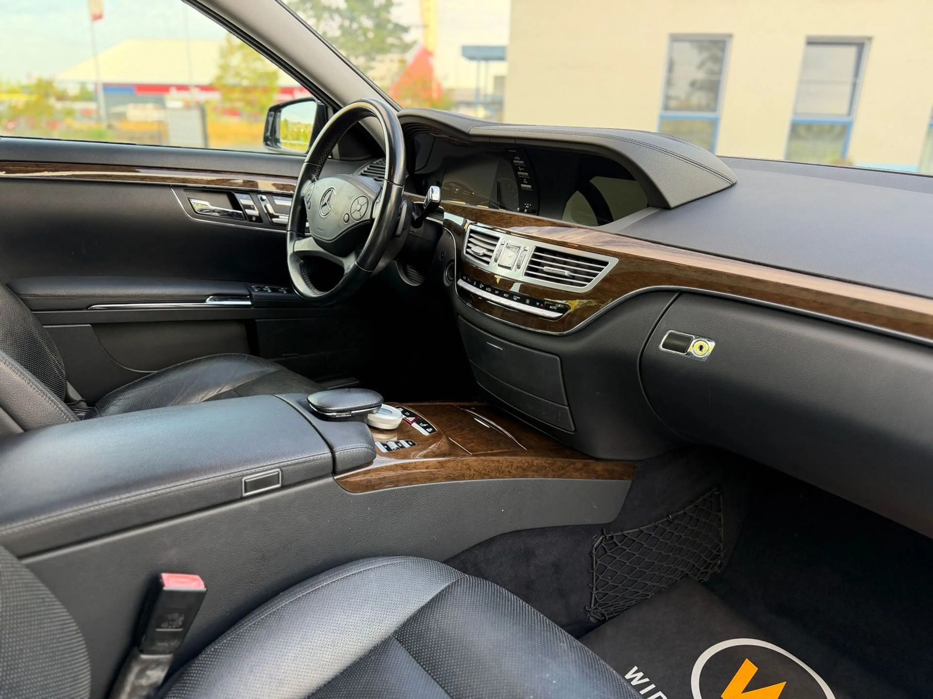 Mercedes-Benz S 350 CDI Lang PANO/DISTR/H&K/NACHT/KAMERA/S-HEFT — photo 11