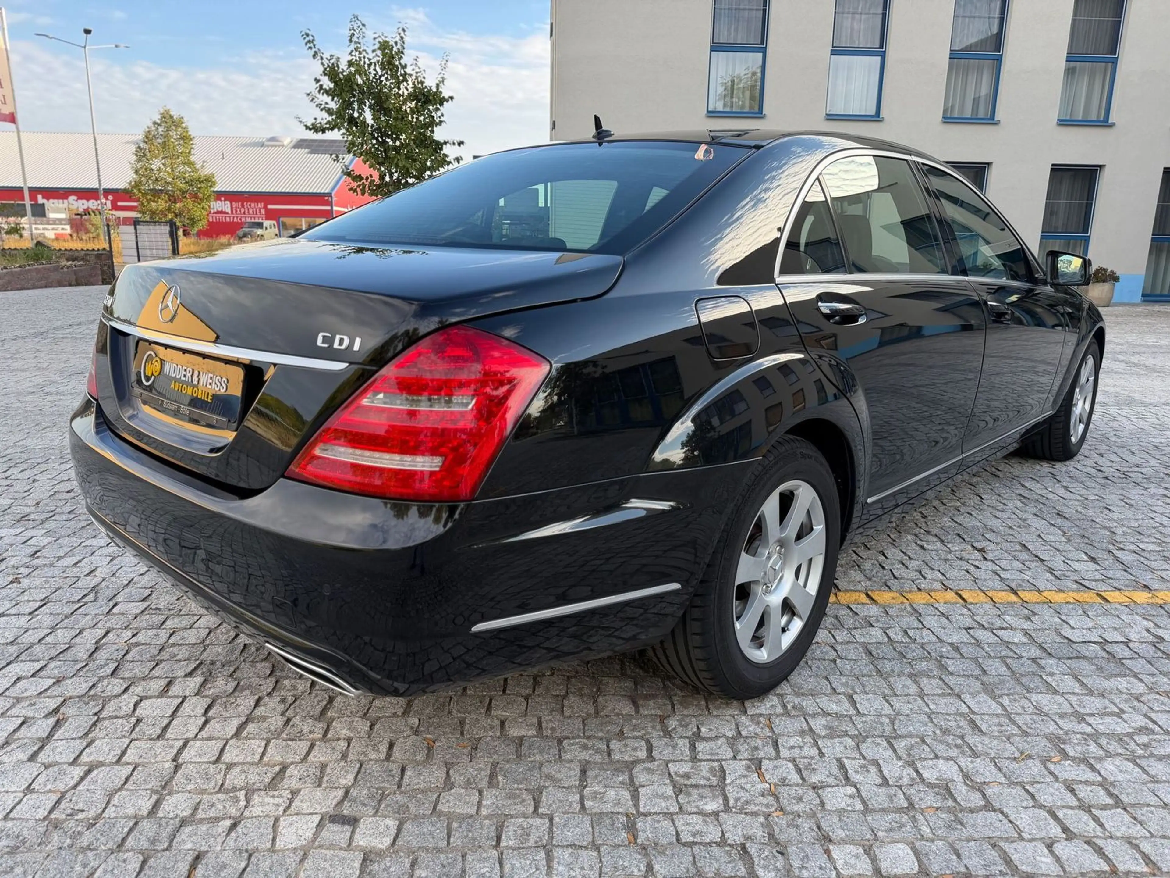 Mercedes-Benz S 350 CDI Lang PANO/DISTR/H&K/NACHT/KAMERA/S-HEFT — photo 3