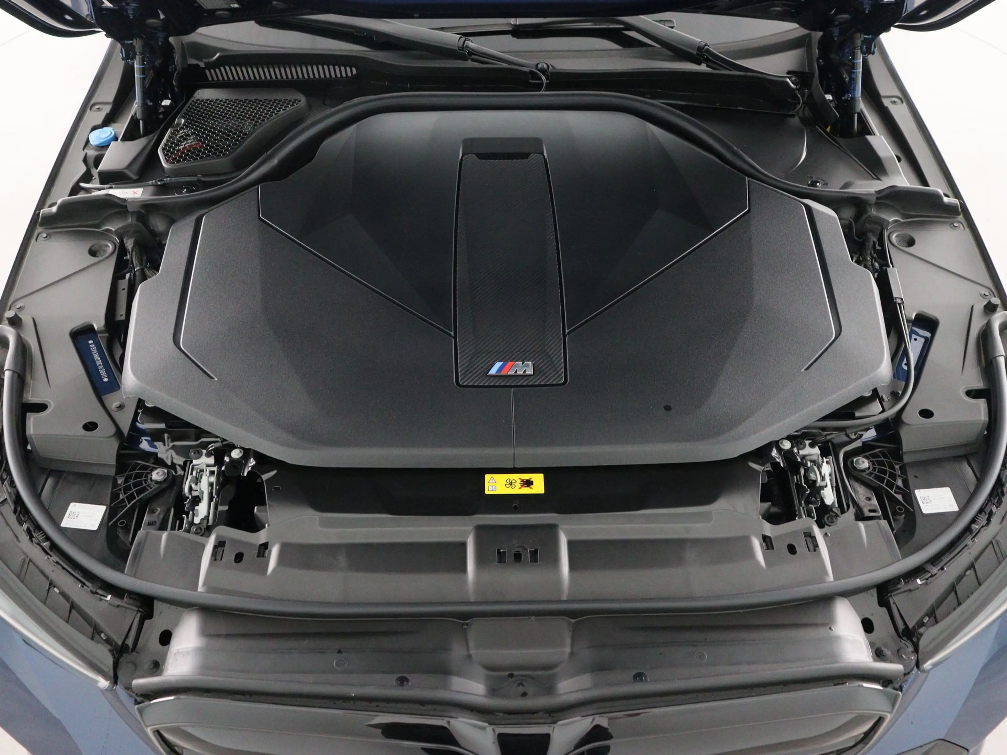 BMW i5 Touring M60 xDrive 84 kWh — photo 5