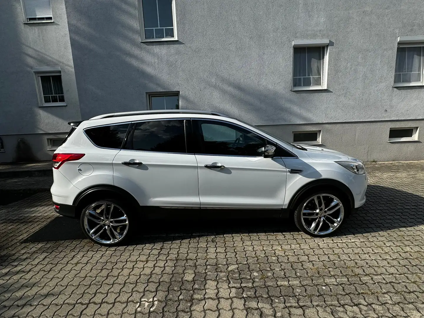 Ford Kuga Kuga 2,0 TDCi Titanium Titanium Weiß - 2