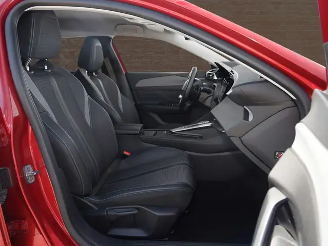 Peugeot 308 view 8