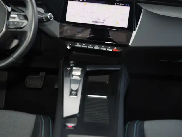 Peugeot 308 view 12