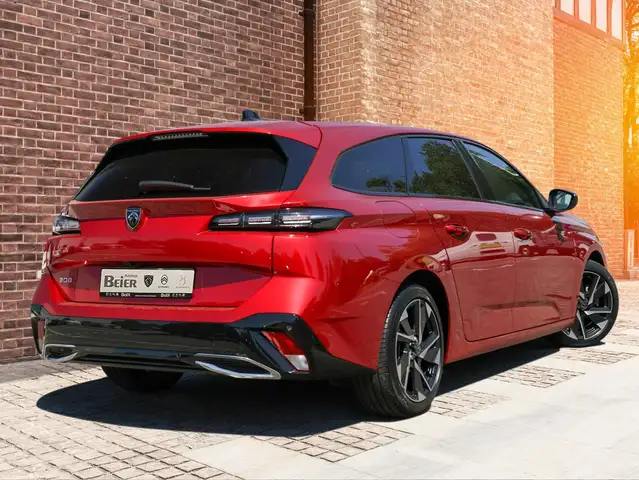 Peugeot 308 view 4