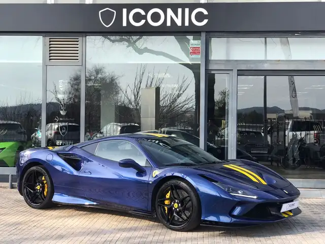 Ferrari F8 Tributo view 2