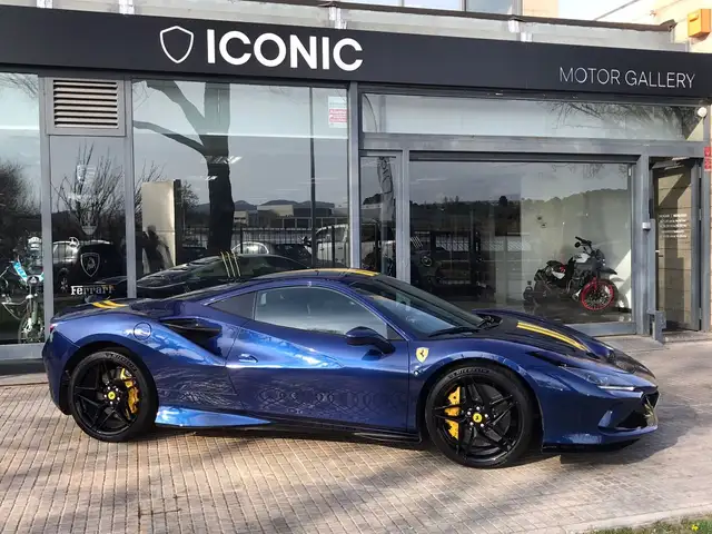 Ferrari F8 Tributo view 6