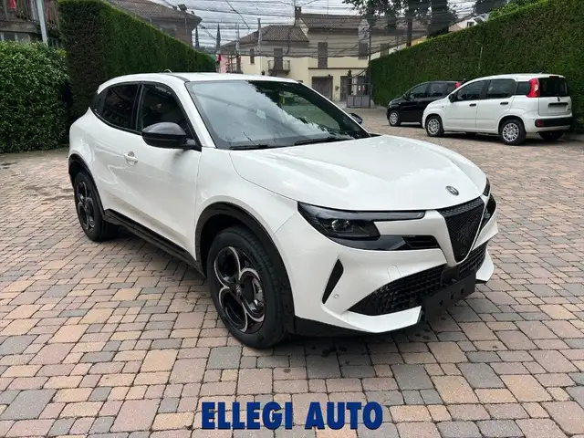 Alfa Romeo Junior PROMO FINANZ. 1.2 145CV Hybrid eDCT6  KM 0