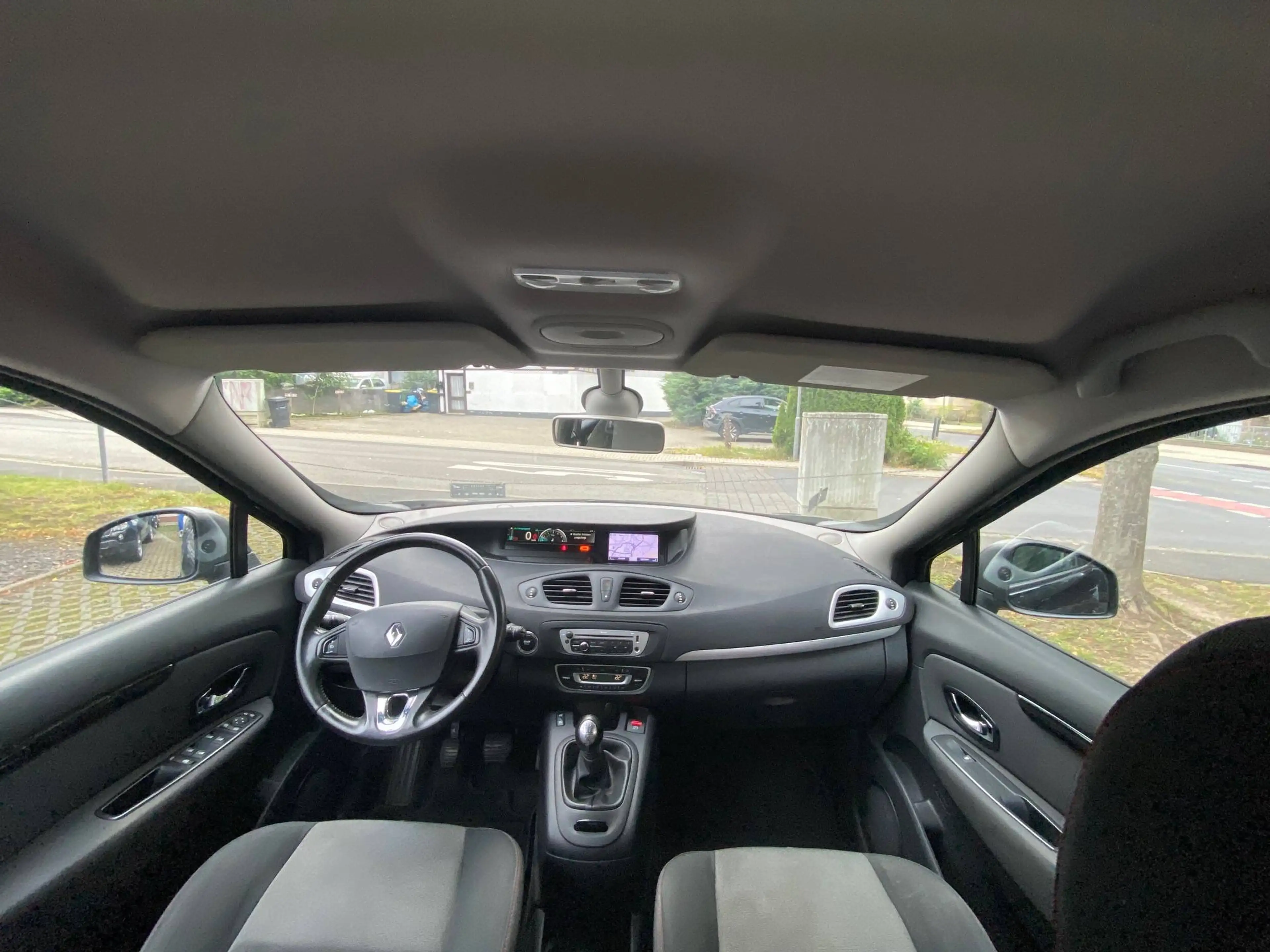 Renault Grand Scenic Renault Grand Scenic dCi 110 S&S Xmod Paris 7-Sitzer — photo 11
