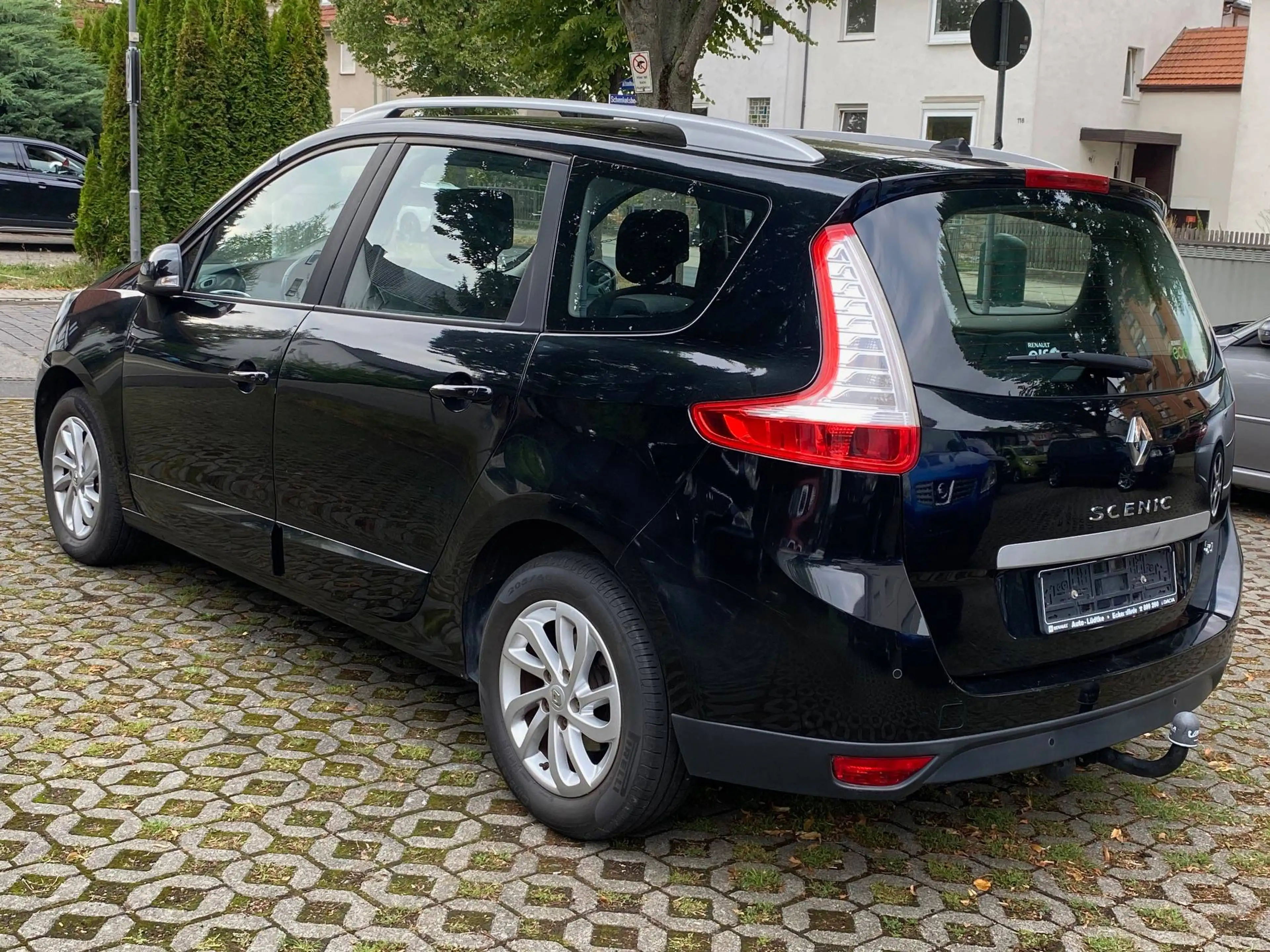 Renault Grand Scenic Renault Grand Scenic dCi 110 S&S Xmod Paris 7-Sitzer — photo 4
