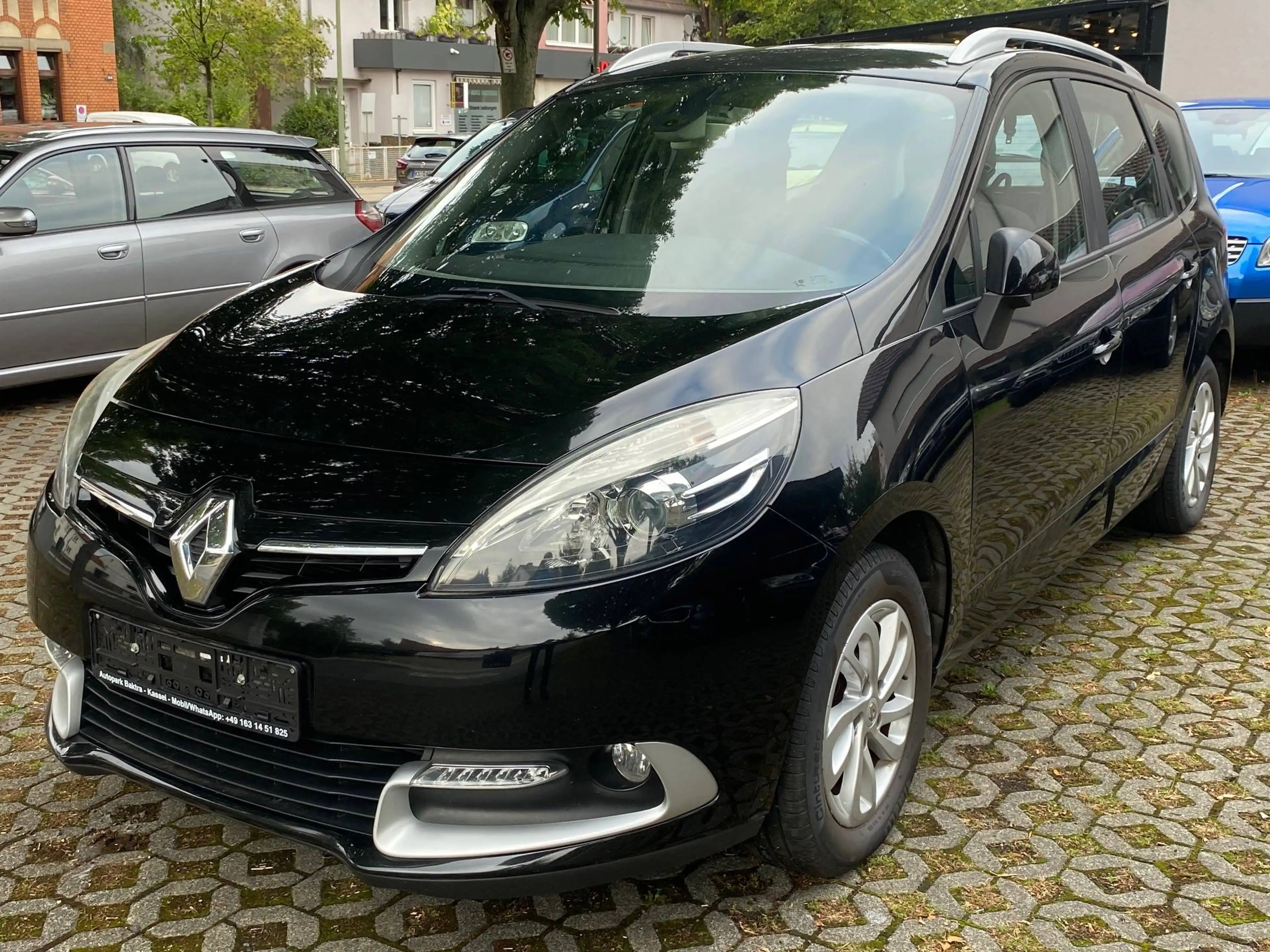 Renault Grand Scenic Renault Grand Scenic dCi 110 S&S Xmod Paris 7-Sitzer