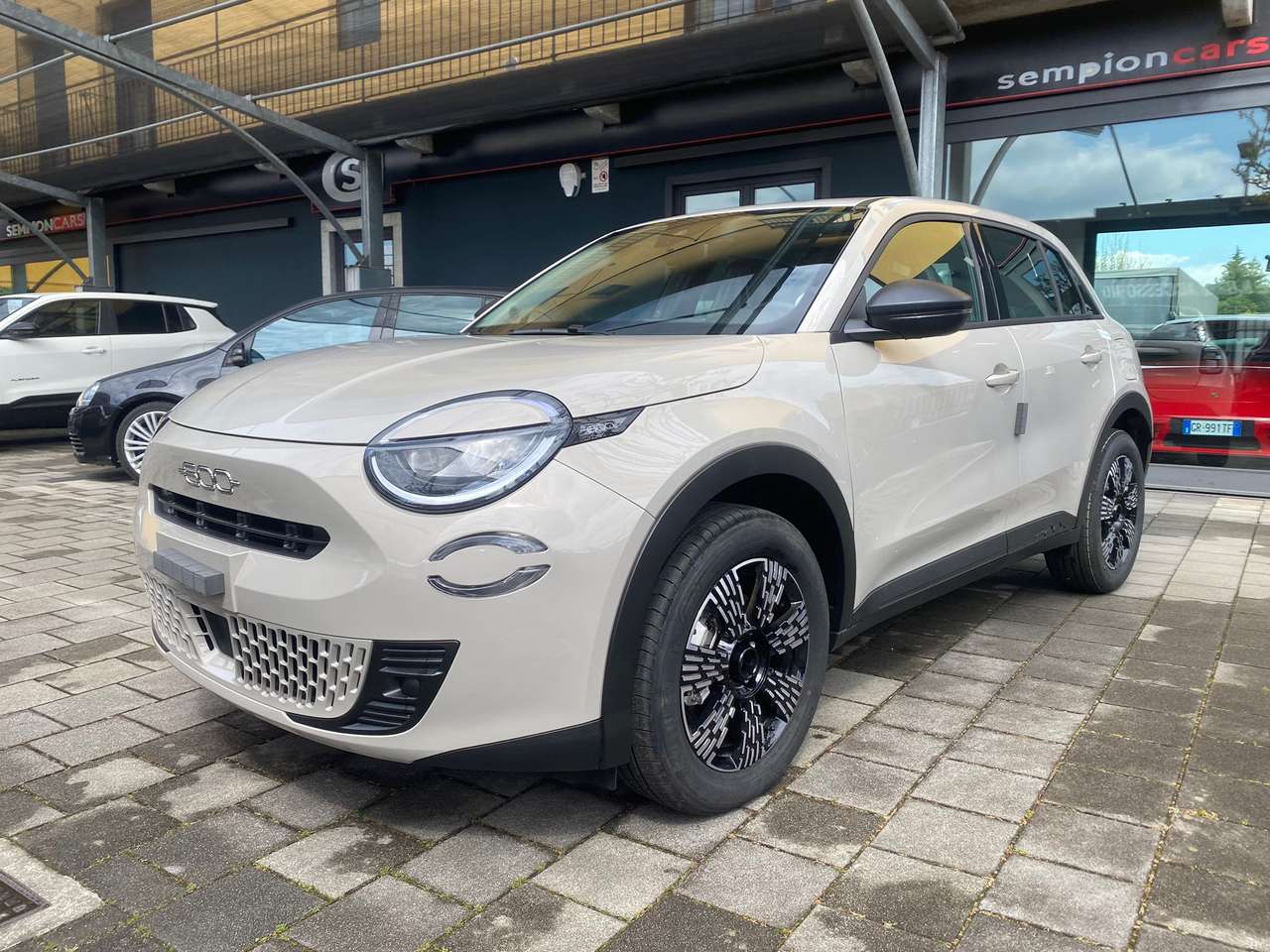 Fiat 600 1.2 hybrid La Prima 145cv auto PREZZO REALE
