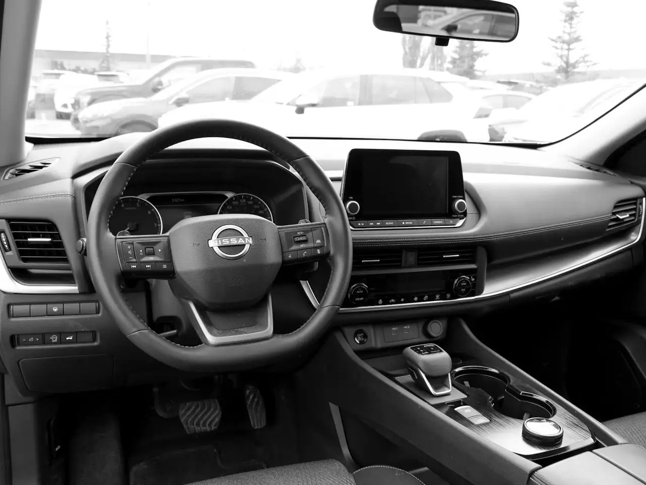 Nissan Rogue снимка Nissan Rogue