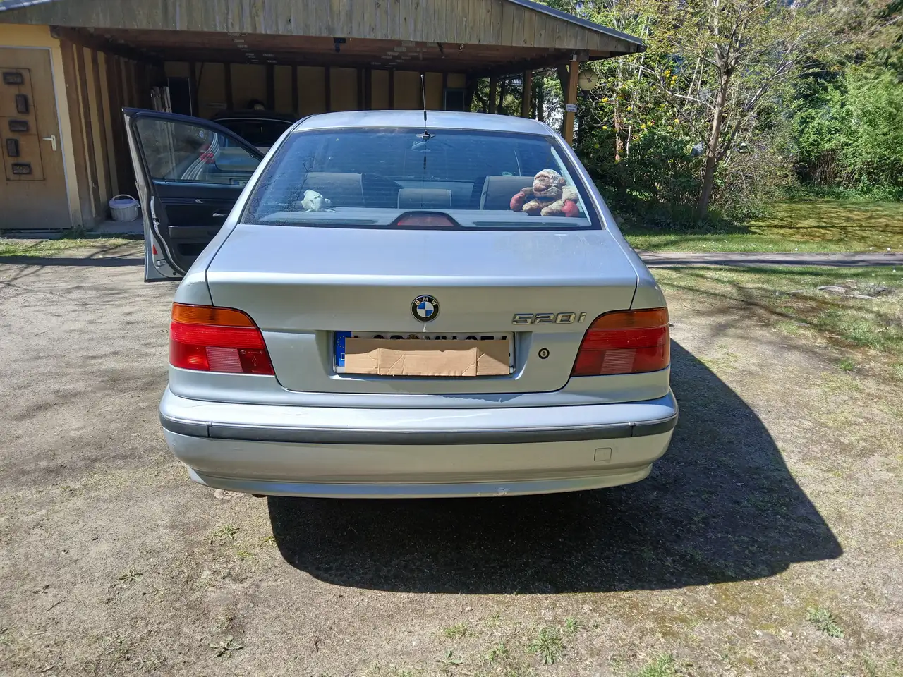 BMW 520i, foto 2