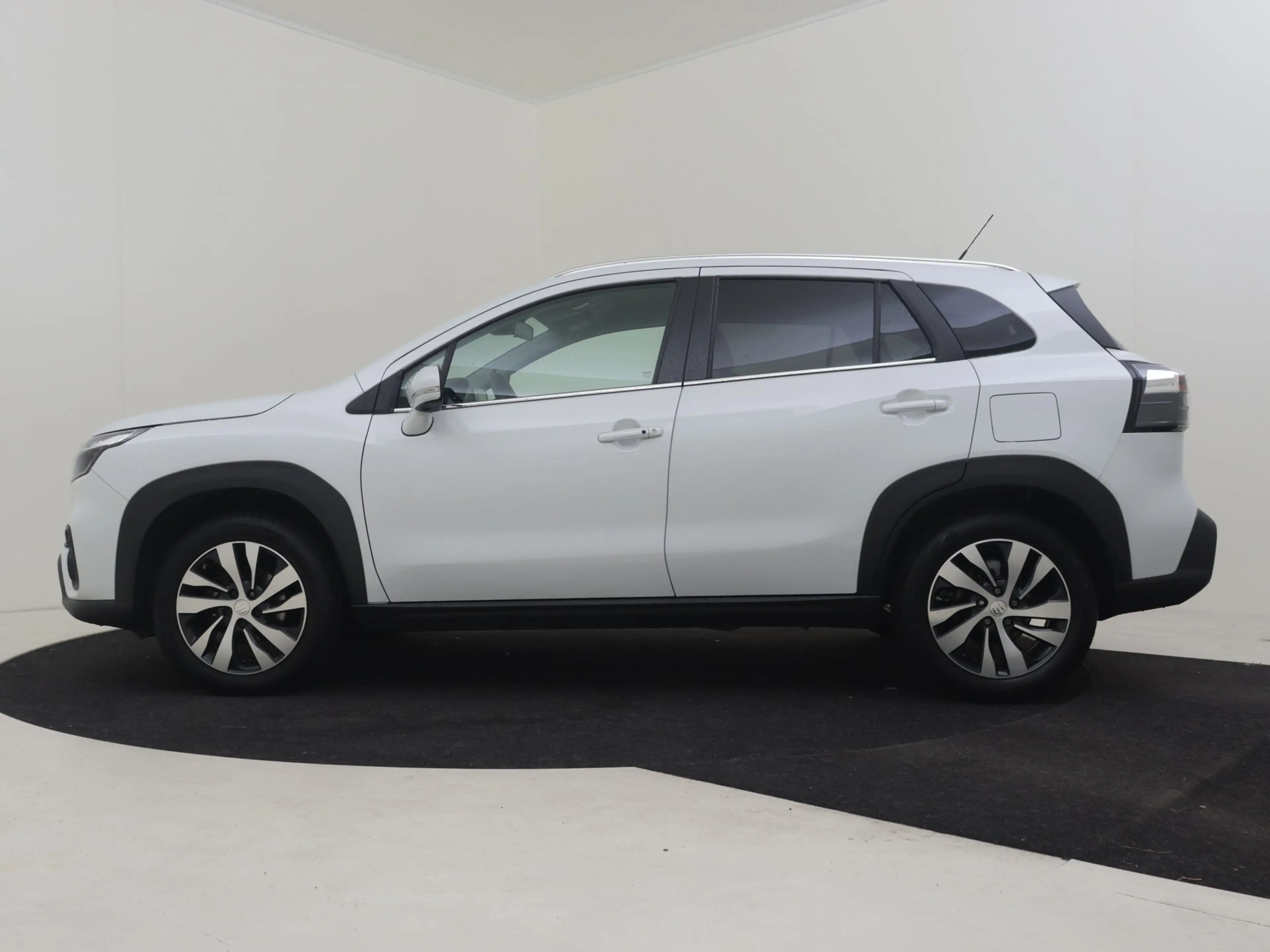 Suzuki S-Cross 1.4 Boosterjet Style Smart Hybrid 130PK AUTO | 360 — photo 3