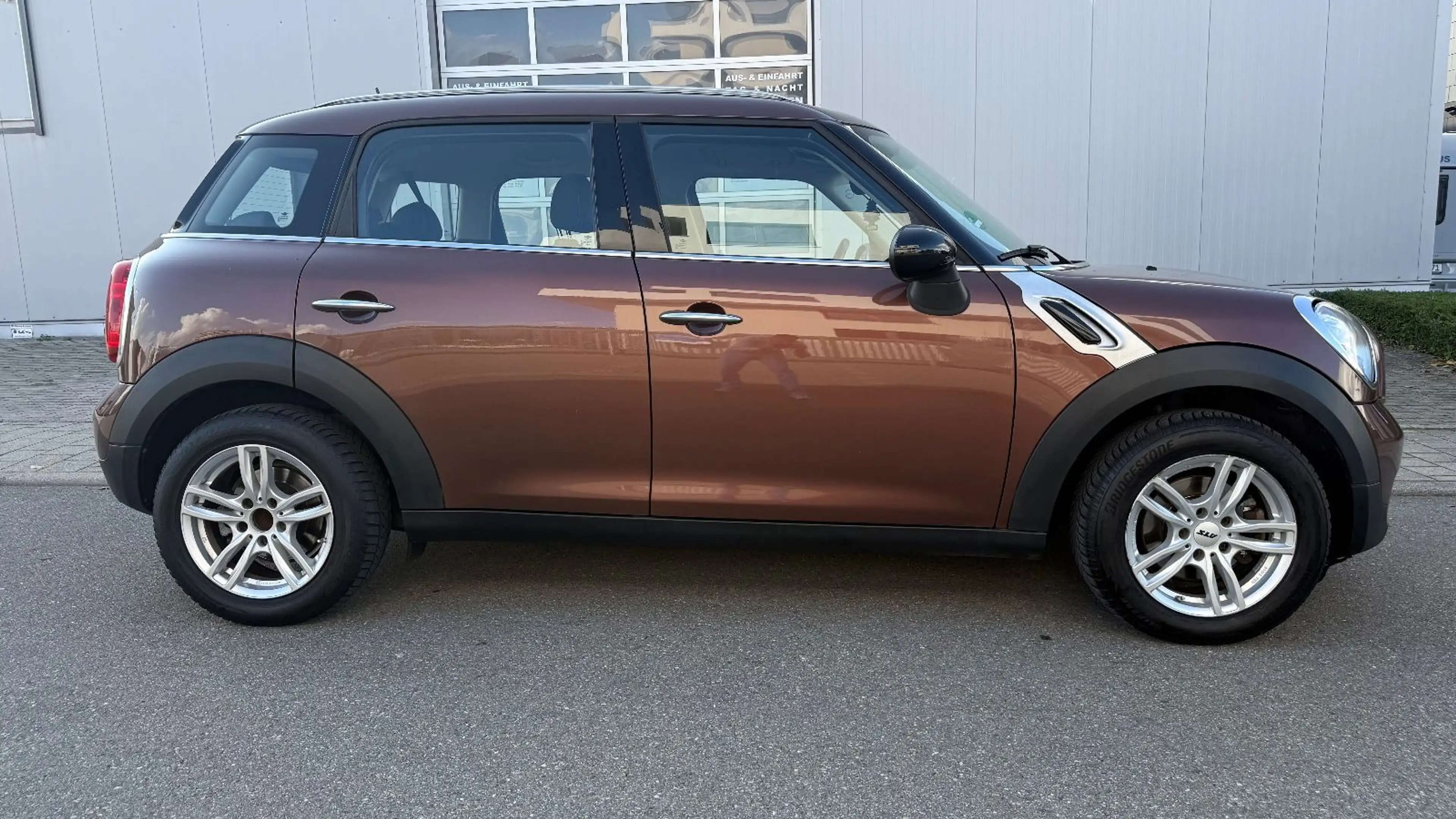 MINI One Countryman 1.6 AUTOMATIK TÜV,LEDER,EURO6,PDC — photo 7