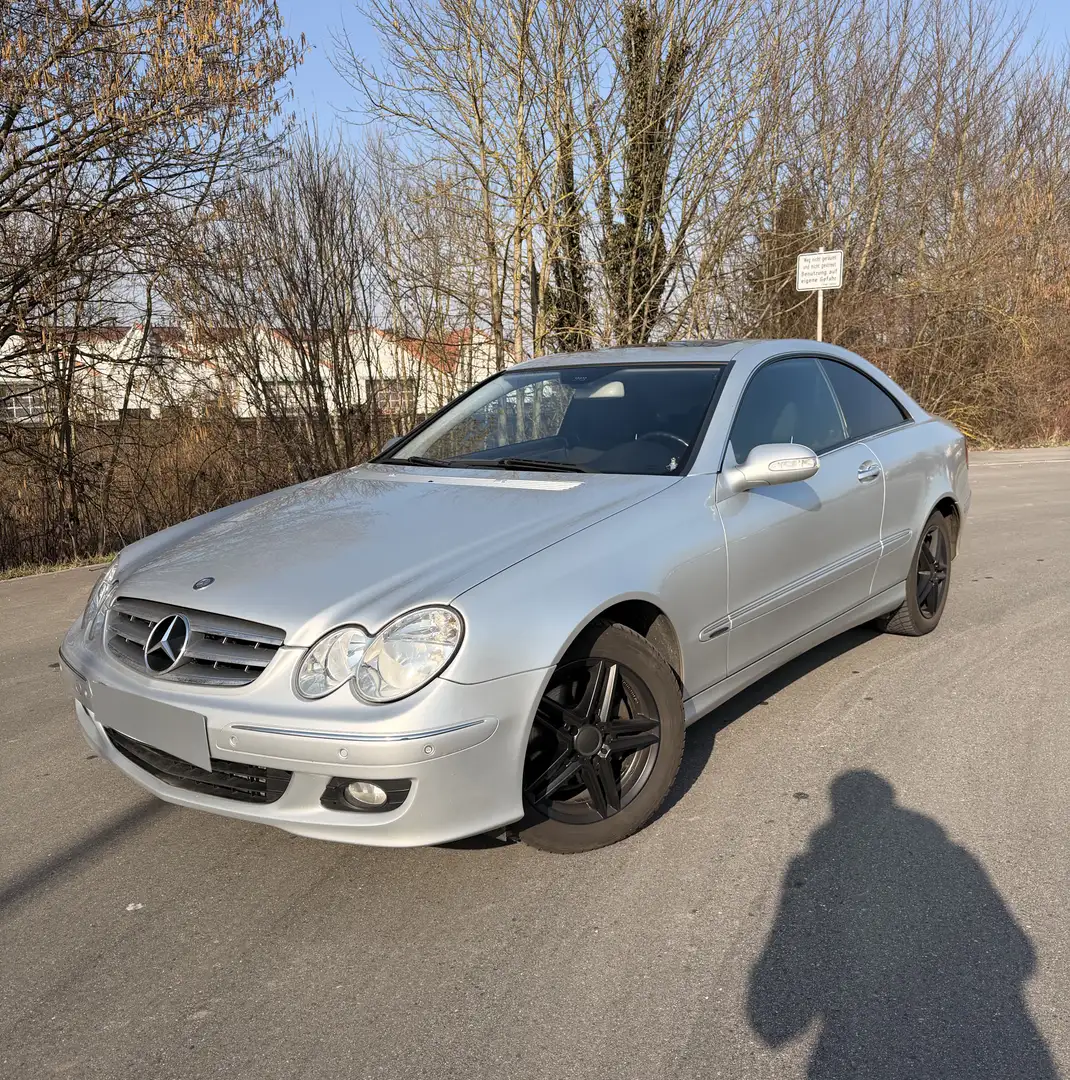 Mercedes-Benz CLK 220 CLK 220 CDI (209.308) Grau - 2