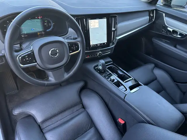 Volvo V90 view 10