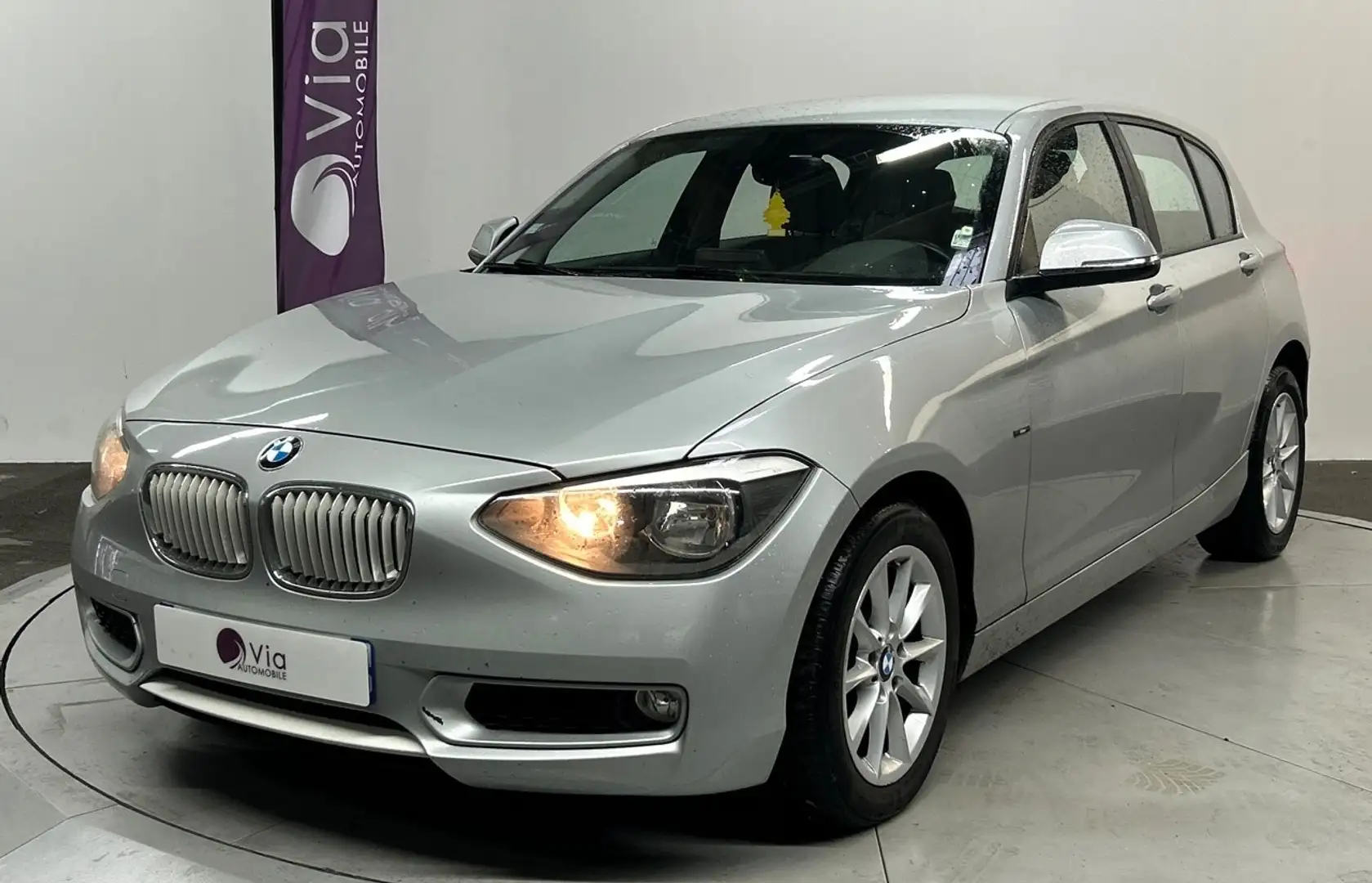 BMW 116 116i 136 ch UrbanLife Gris - 1