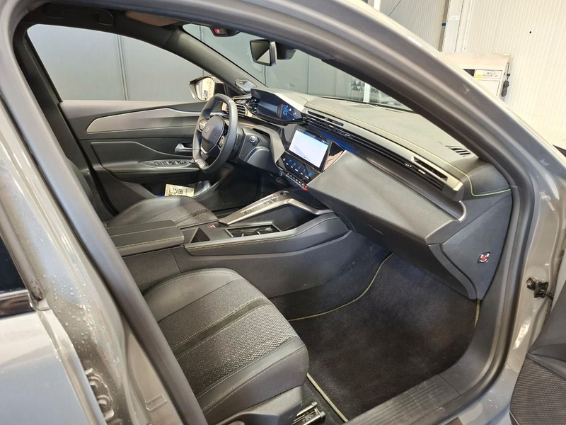 Peugeot 408 GT Plug-In Hybrid AT8 225PS *PDC*KAMERA* — photo 4