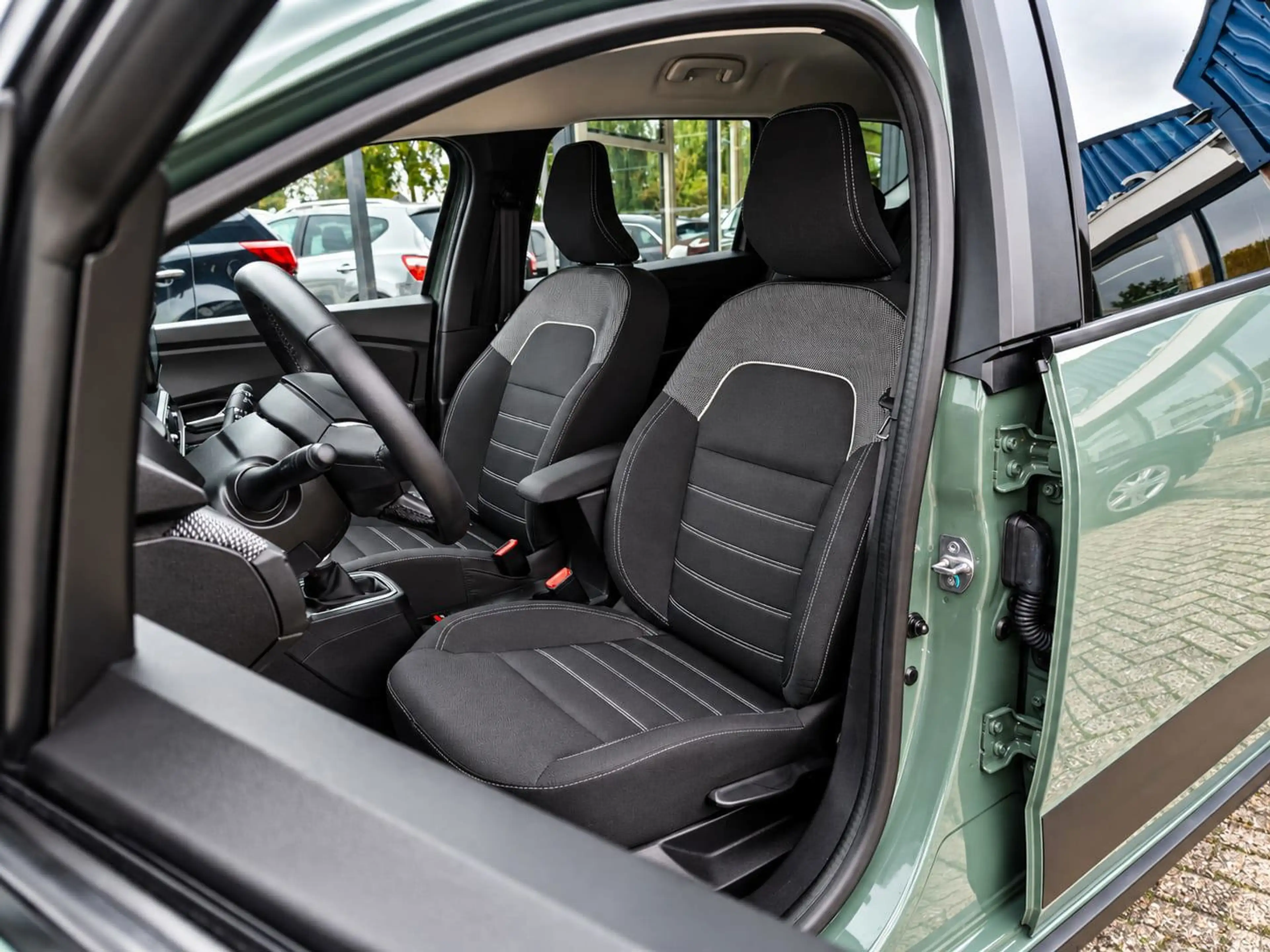 Dacia Jogger 1.6 Hybrid 140 Expression 7p. Trekhaak Automaat — photo 10