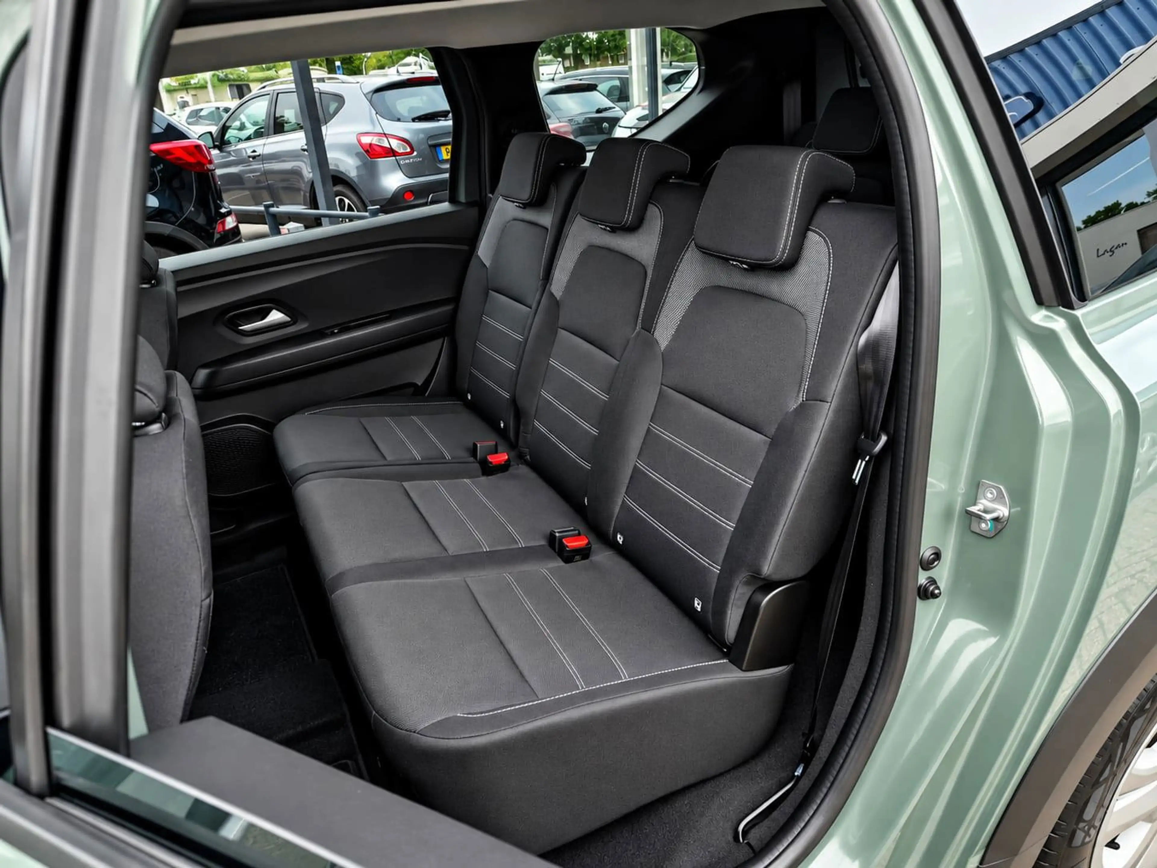 Dacia Jogger 1.6 Hybrid 140 Expression 7p. Trekhaak Automaat — photo 12
