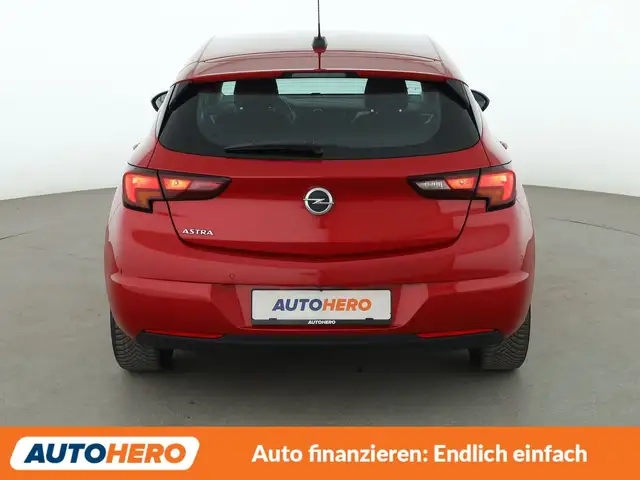Opel Astra view 5