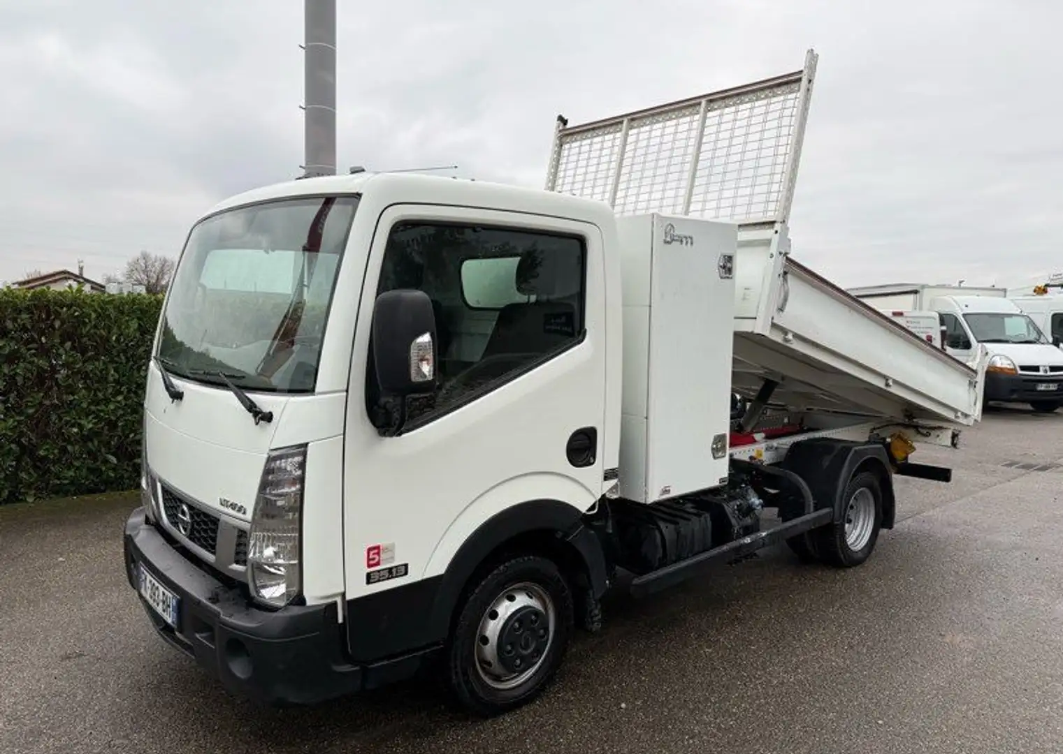 Nissan Interstar 18990 ht cabstar nt400 benne coffre 3.0 Weiß - 2