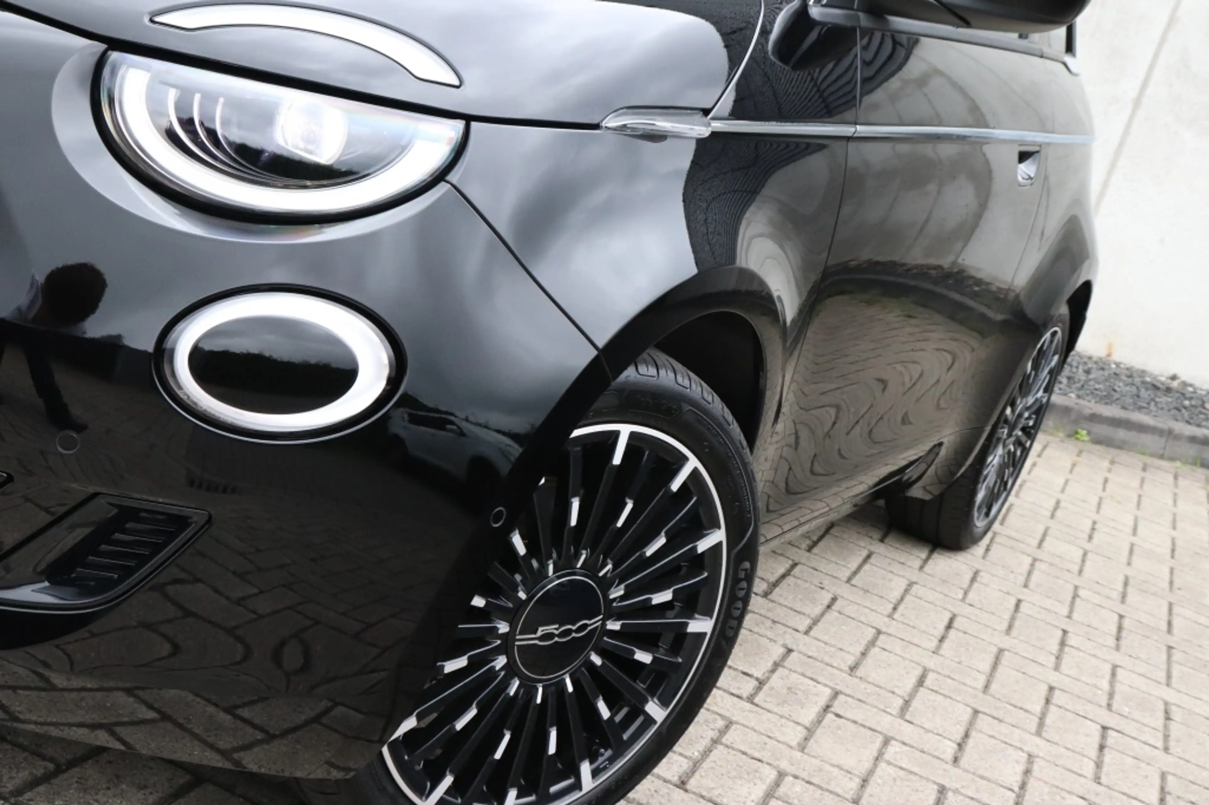 Fiat 500C La Prima by Bocelli 42 kWh | JBL | Winter | Camera — photo 4