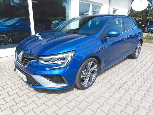 Renault Megane 4 Plug-in Hybrid. R.S. Line