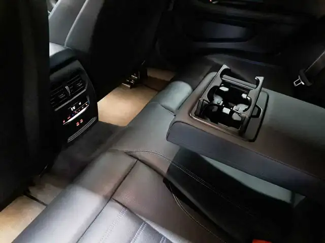 BMW 4 Series view 5