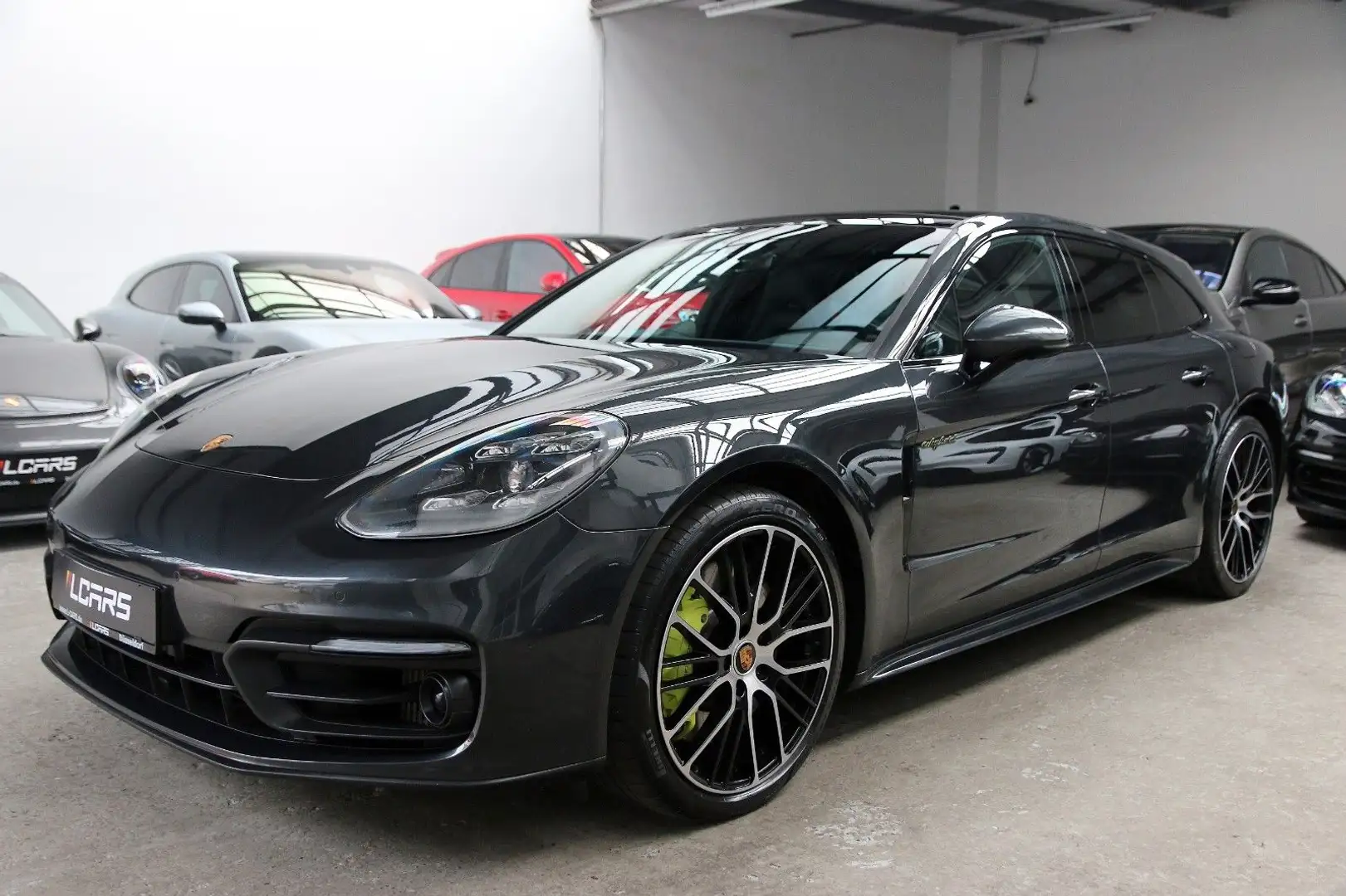Porsche Panamera Sport Turismo 4 S E-Hybrid InnoDrive Grau - 2