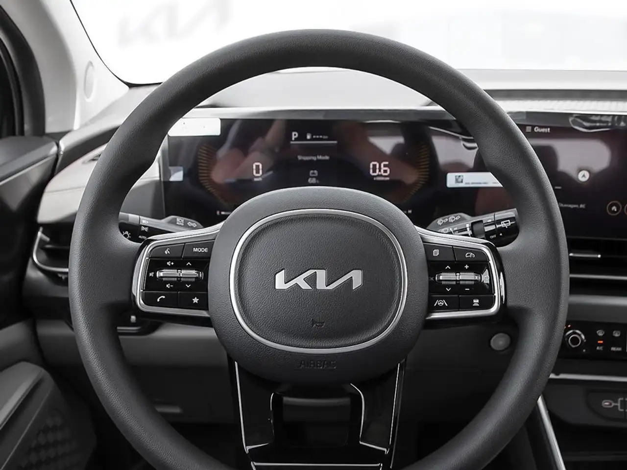 Kia Carnival снимка Kia Carnival