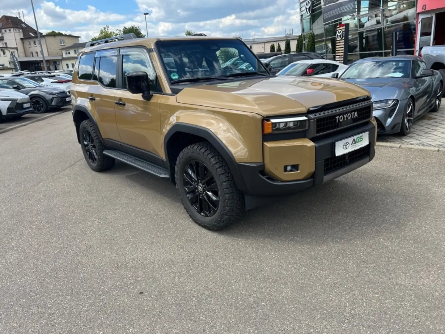 Toyota Land Cruiser 2,8 TEC Edition AHK BF Goodrich BEAR LOCK Beige - 2