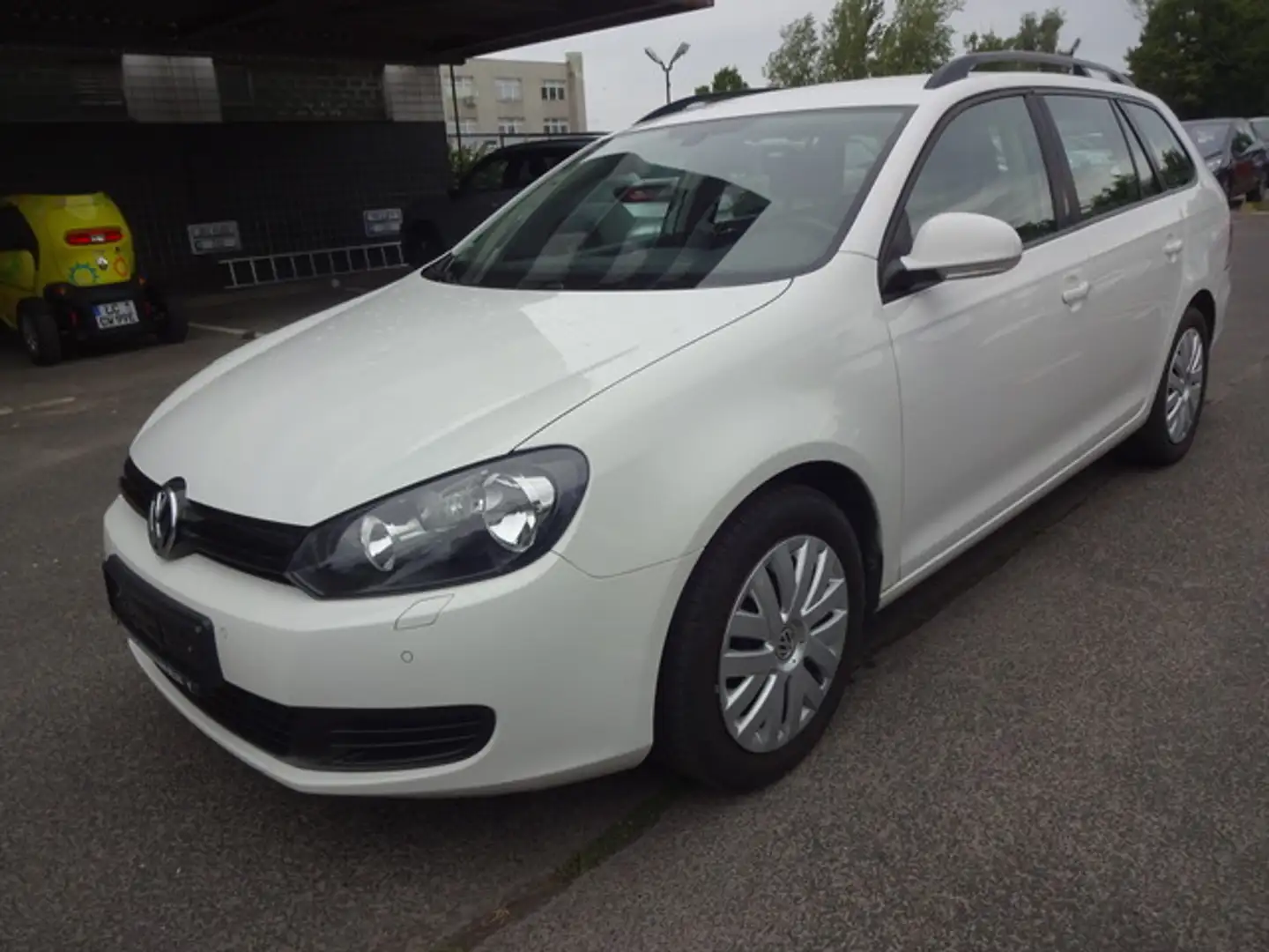 Volkswagen Golf Variant VI / AUTOMATIK Comfortline Weiß - 2