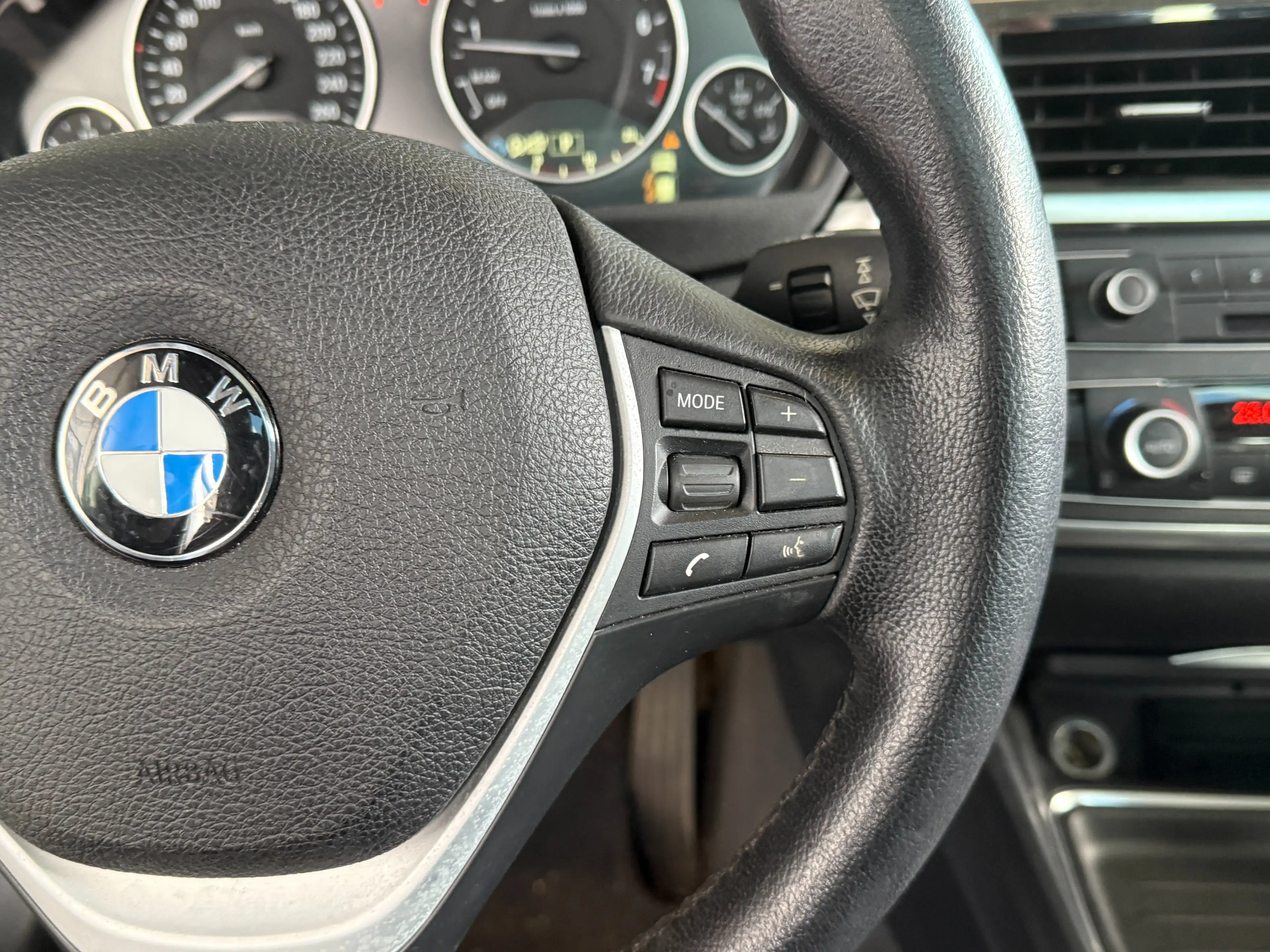 BMW 328 328i GT*H&K*Memory*Pano*Headup*AHK*8G*Leder — photo 5