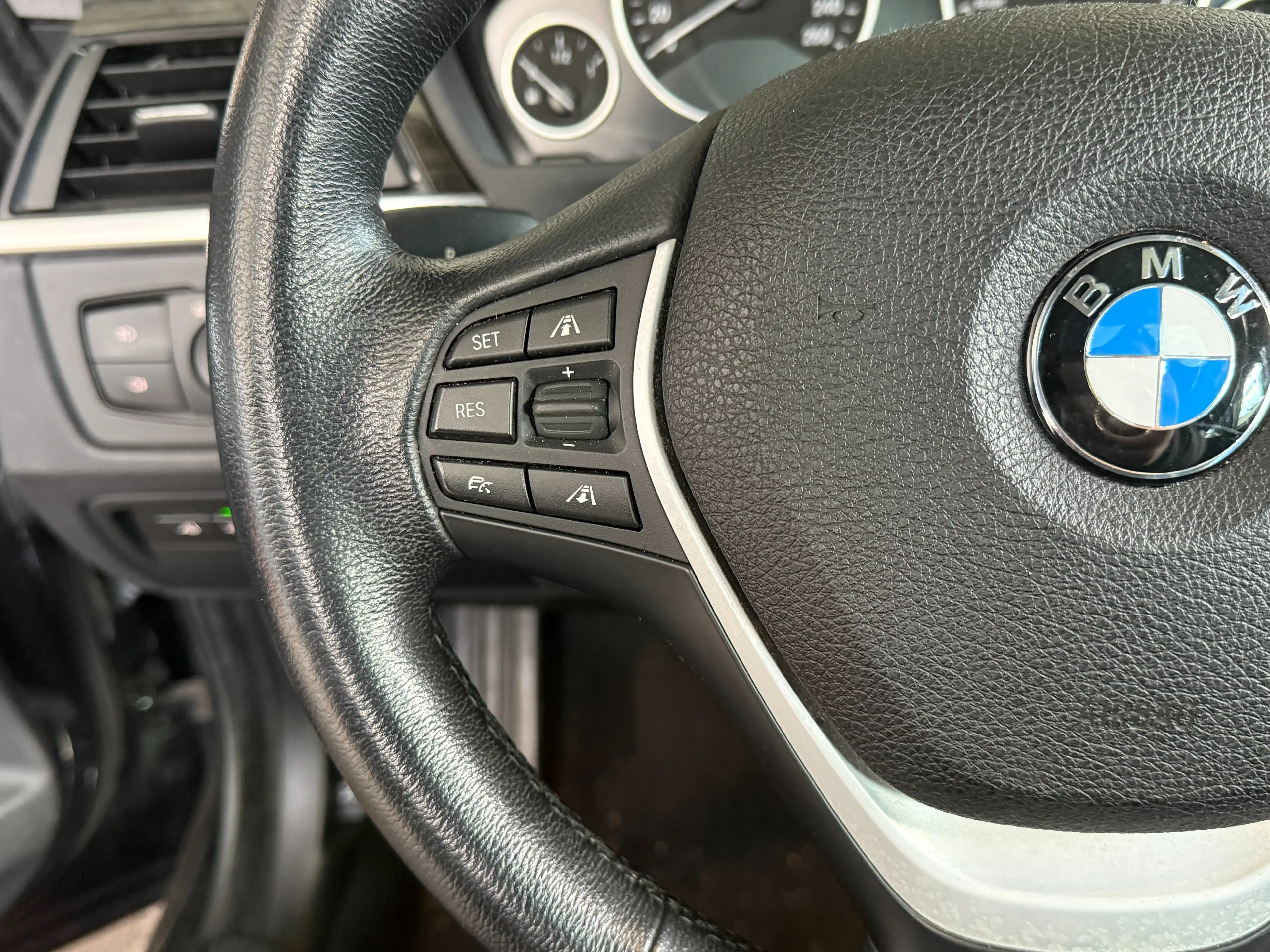 BMW 328 328i GT*H&K*Memory*Pano*Headup*AHK*8G*Leder — photo 4