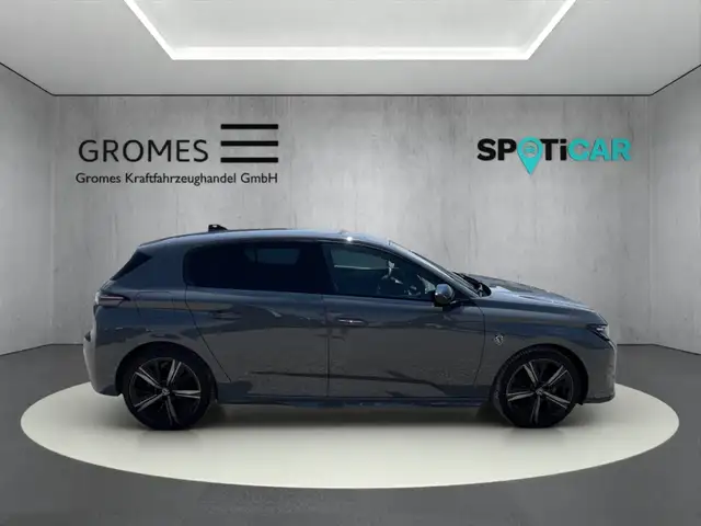 Peugeot 308 view 2