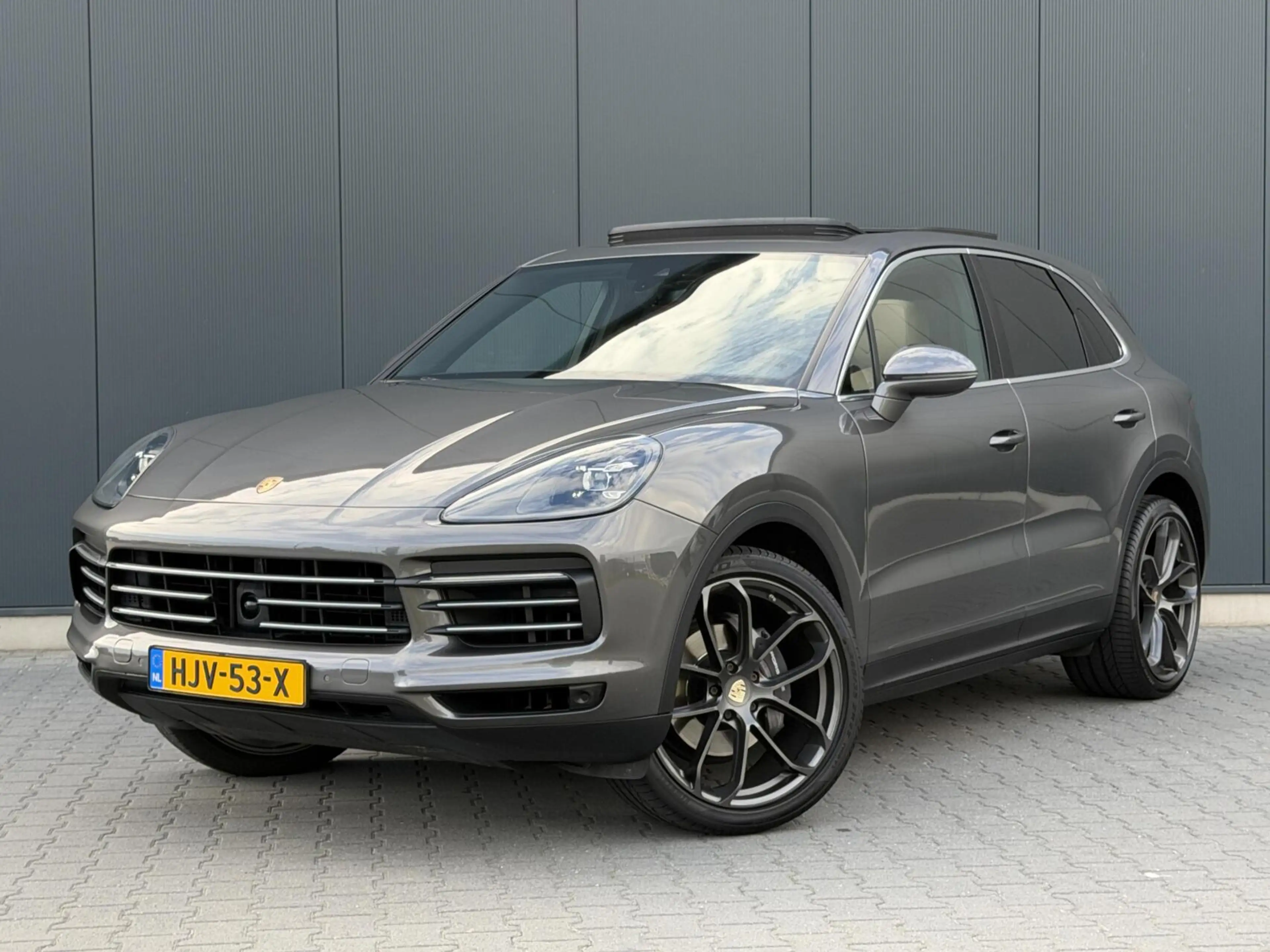 Porsche Cayenne 3.0 V6 38DKM - Leder - Pano - Led - Adaptive - Keu