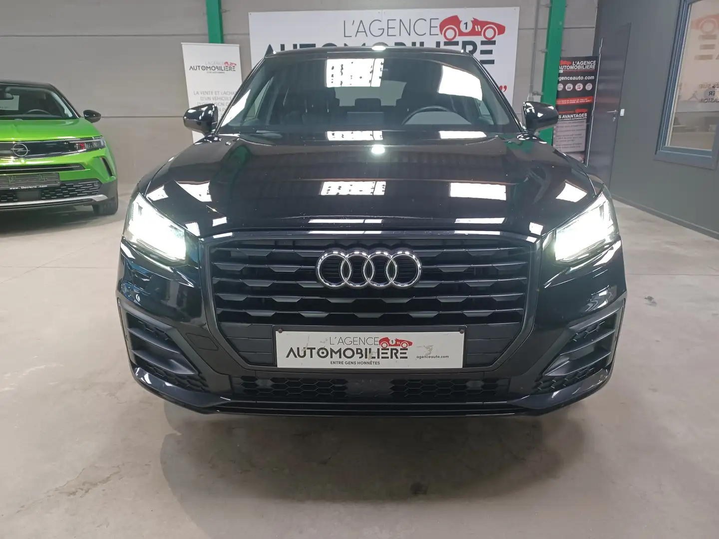 Audi Q2 Q2 30 TDi Business Sport S-Line Automatique Noir - 2