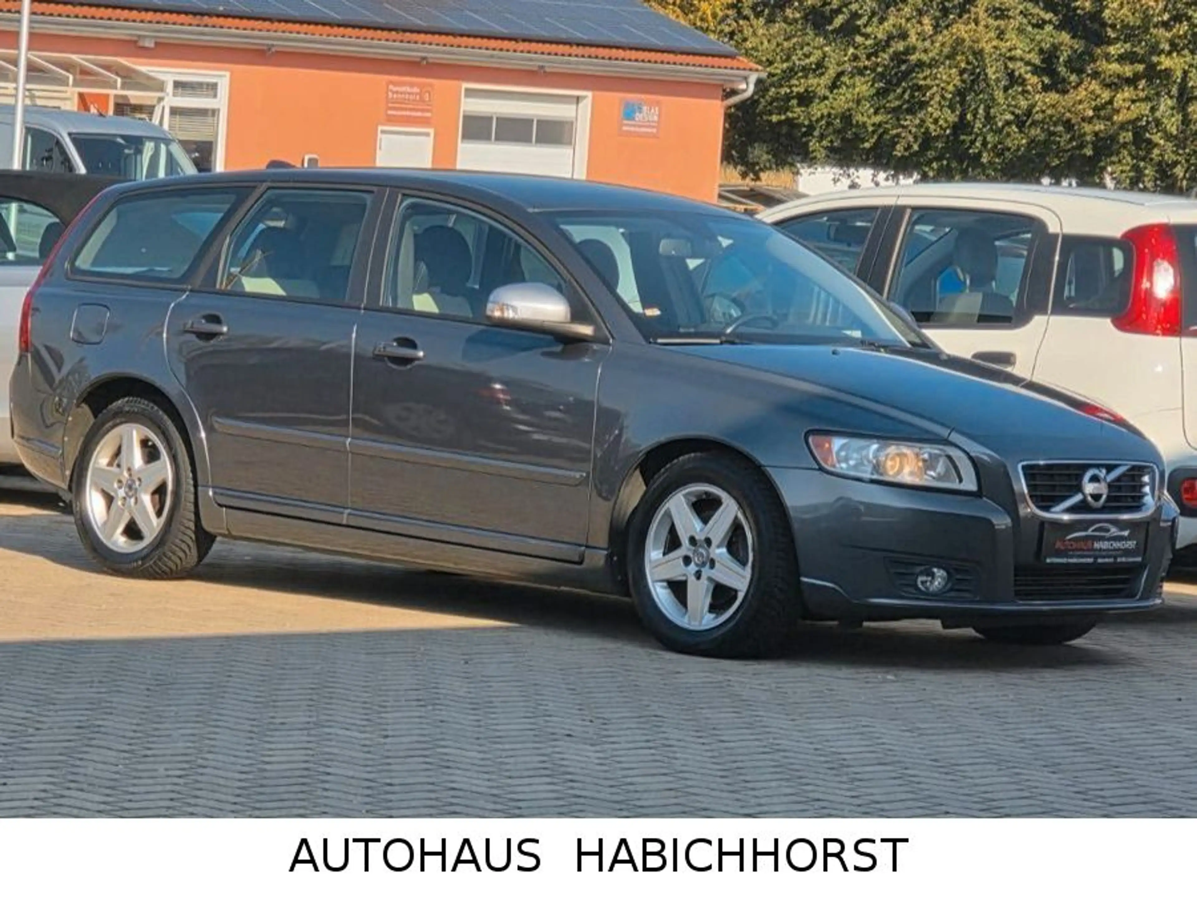 Volvo V50 Kombi 1.6 D Edition R- Design /Vollleder — photo 7