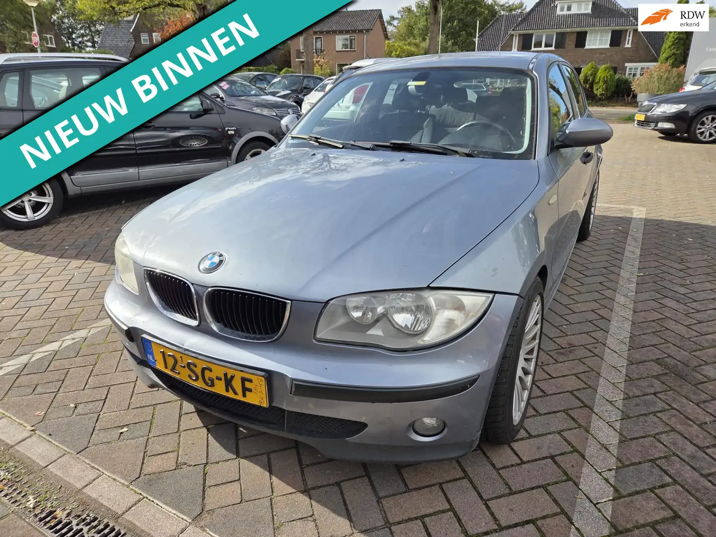 BMW 116 1-serie 116i LET OP MOTOR LOOPT ONREGELMATIG Bleu - 1
