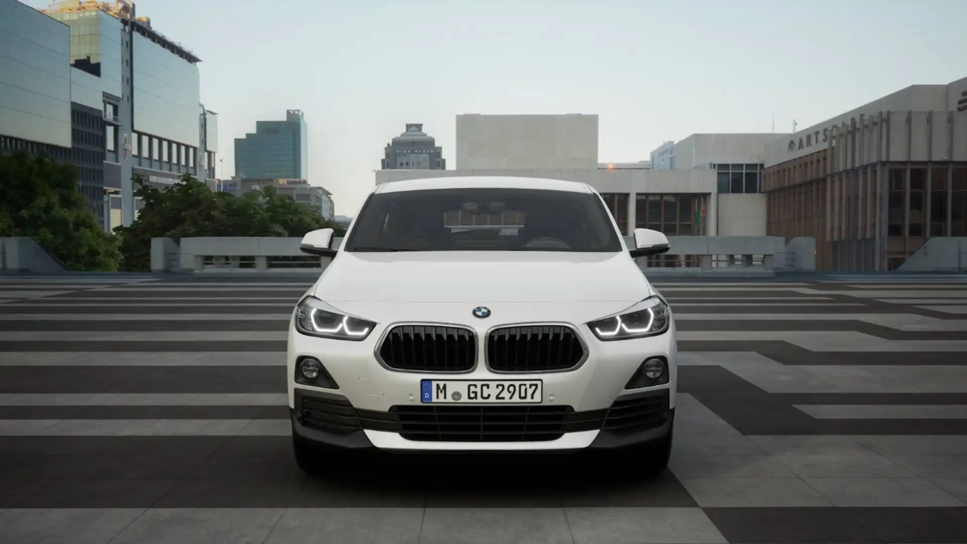 BMW X2 sDrive18d Aut. Advantage Plus Sportsitze LED HUD N Weiß - 2