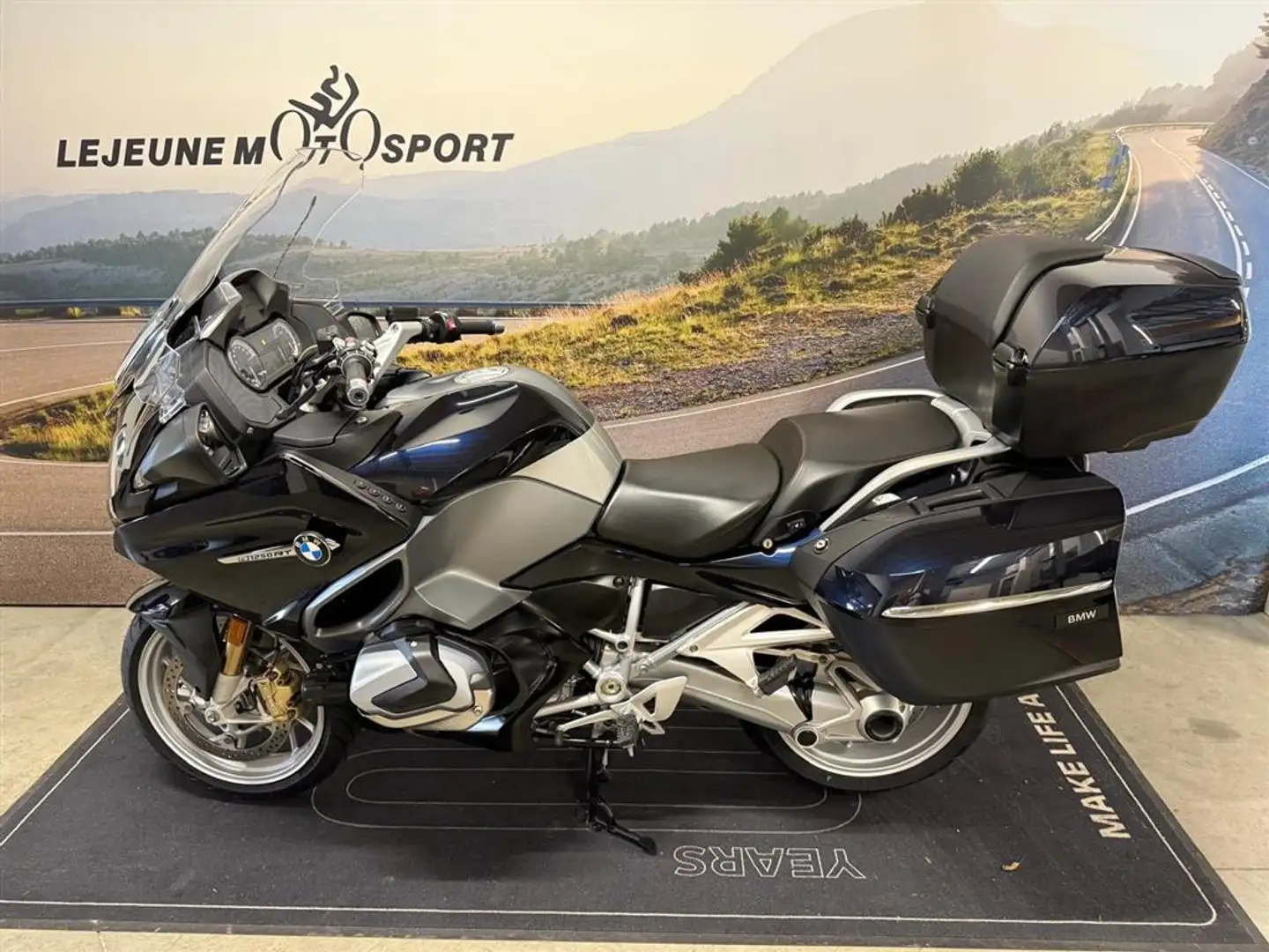 BMW R 1250 RT GARANTIE PREMIUM 24 MOIS Zwart - 1