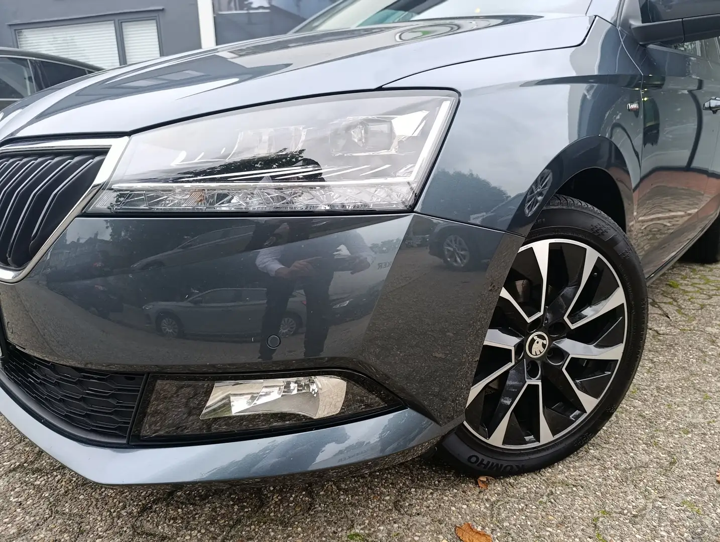 Skoda Fabia Drive 125 Best Of Grau - 2