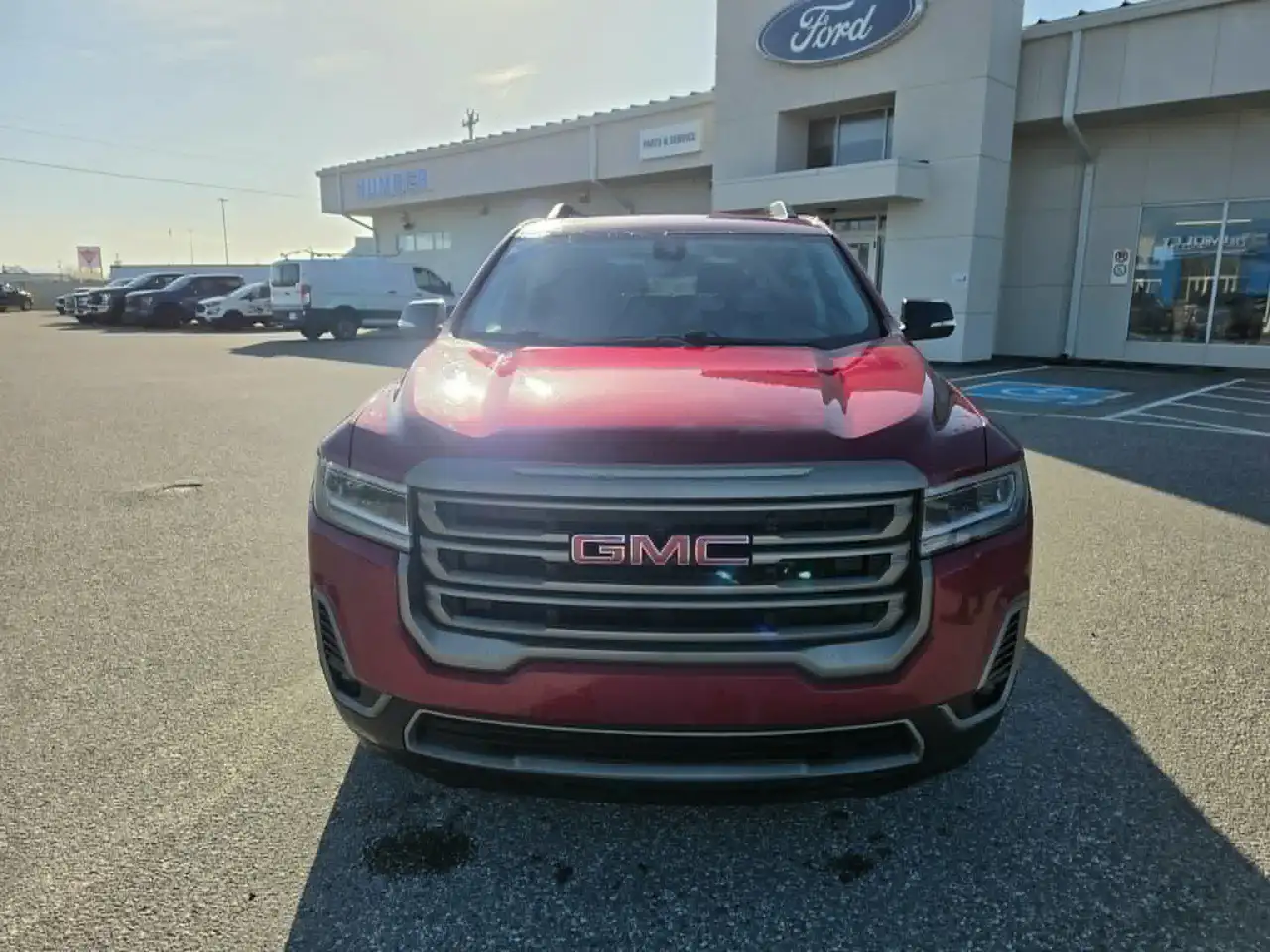 GMC Acadia снимка GMC Acadia