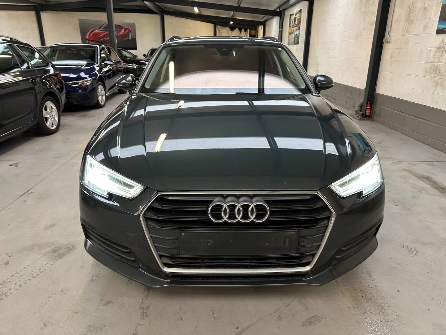Audi A4 A4 BREAK 2.0 TFSI CNG Grijs - 2